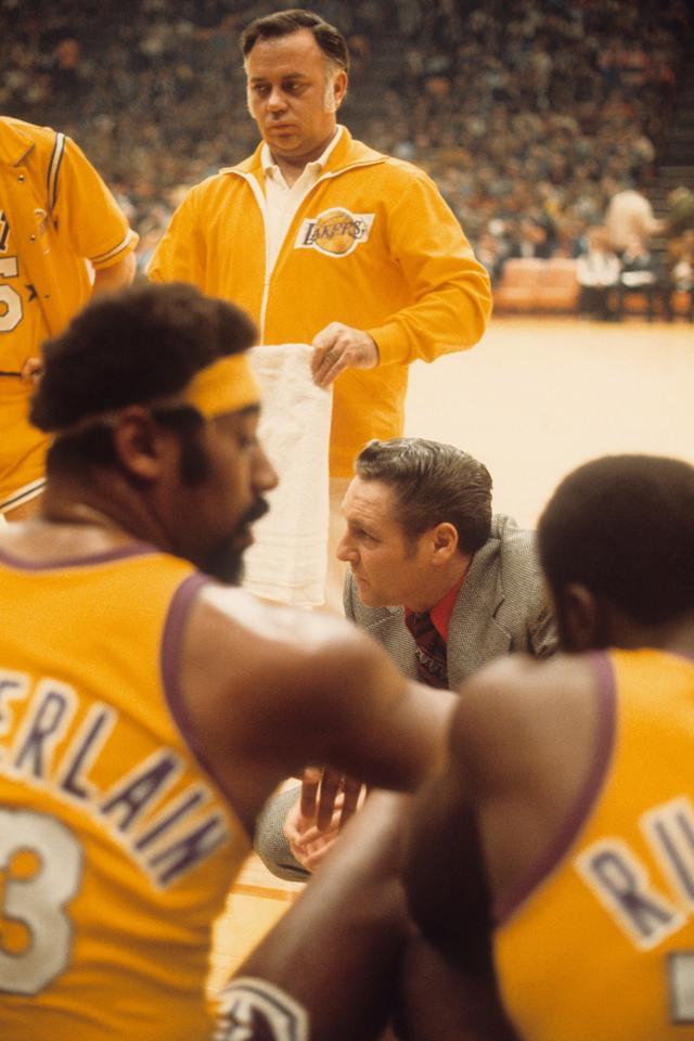 霍福德考虑 霍福德考虑