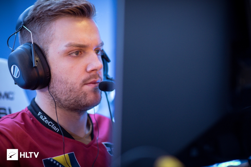 防守端对持 防守端对持